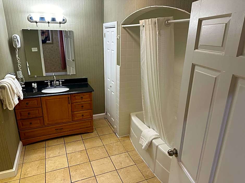 Island House Historic Vacation Rentals