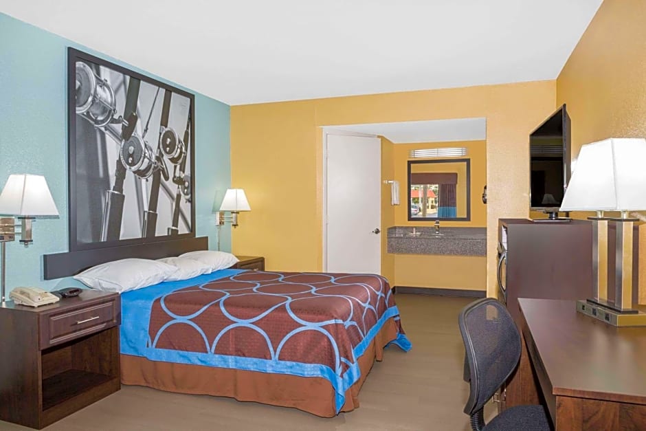 Super 8 by Wyndham Sarasota Near Siesta Key