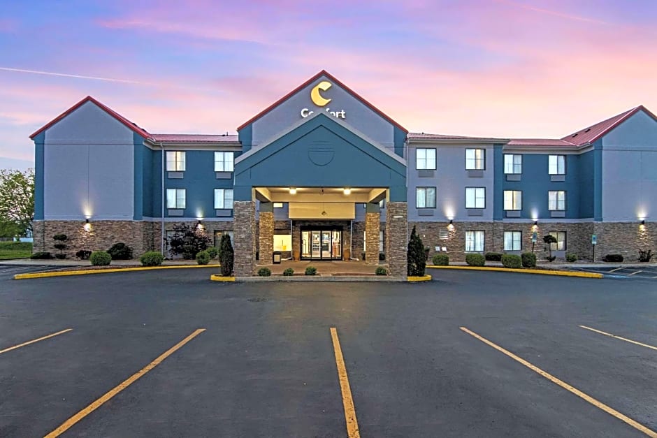 Comfort Suites Lansing