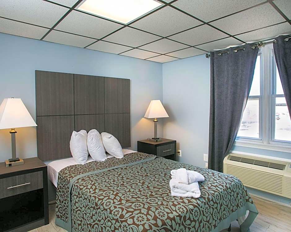 Hammock Inn & Suites North Beach Hotel