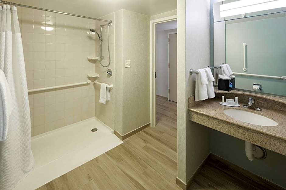 Courtyard by Marriott Virginia Beach Oceanfront/North 37th Street