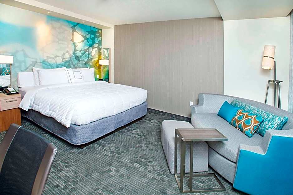 Courtyard by Marriott Redwood City