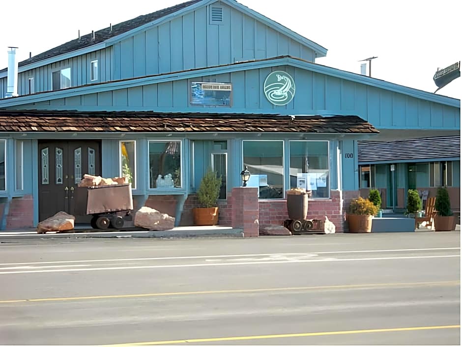 Walker River Lodge