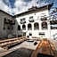 LOGE Leavenworth Downtown