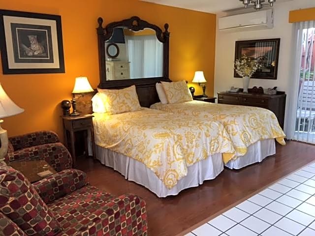 Casa Larrea Inn