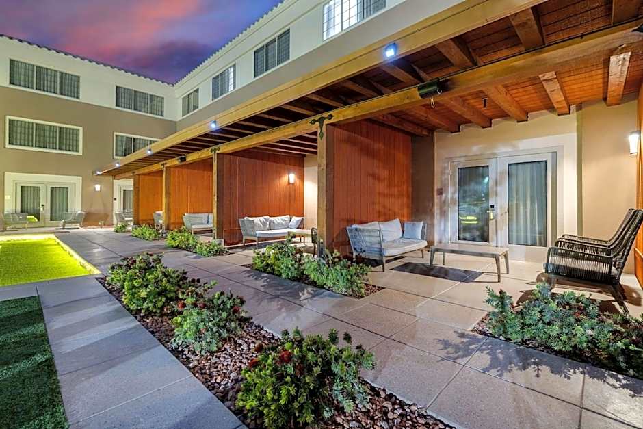 Aiden by Best Western Scottsdale North