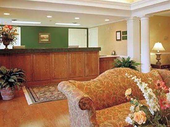 Baymont by Wyndham Lafayette Airport