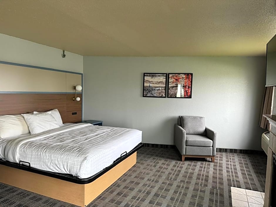AmericInn by Wyndham Oscoda Near AuSable River