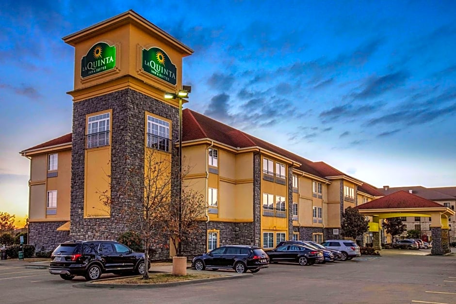 La Quinta Inn & Suites by Wyndham Conway