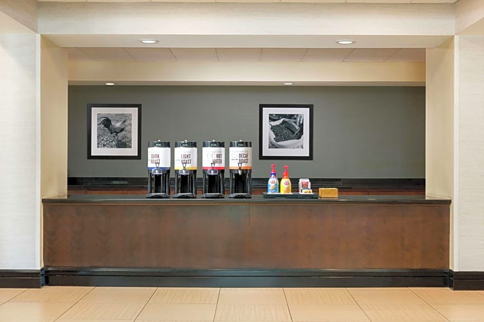 Hampton Inn By Hilton & Suites National Harbor/Alexandria Area
