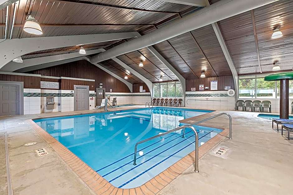 AmericInn by Wyndham Rochester Near Mayo Clinic