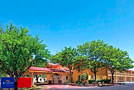 Baymont by Wyndham Lubbock - Downtown Civic Center
