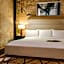 Reside Houston Downtown, a Wyndham Residence