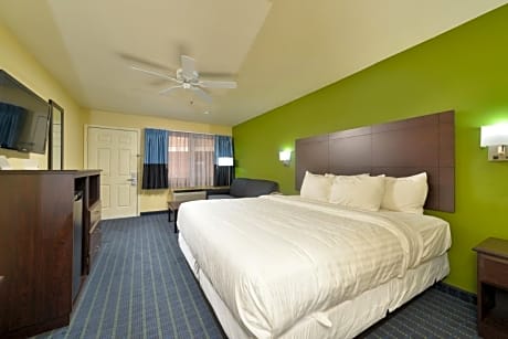 King Room - Accessible/Non-Smoking