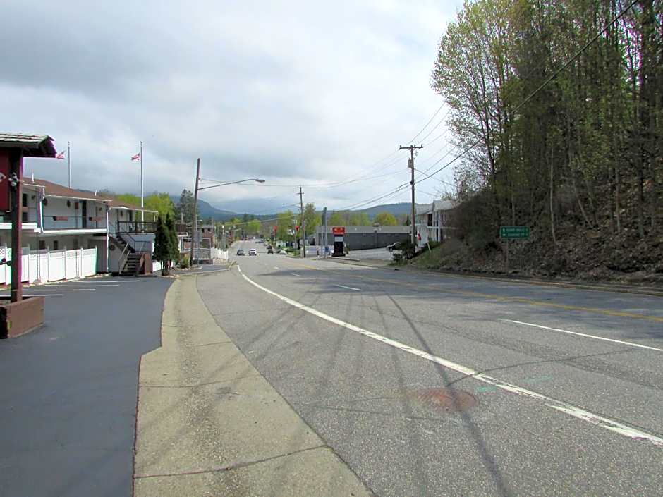 The Lake George Inn
