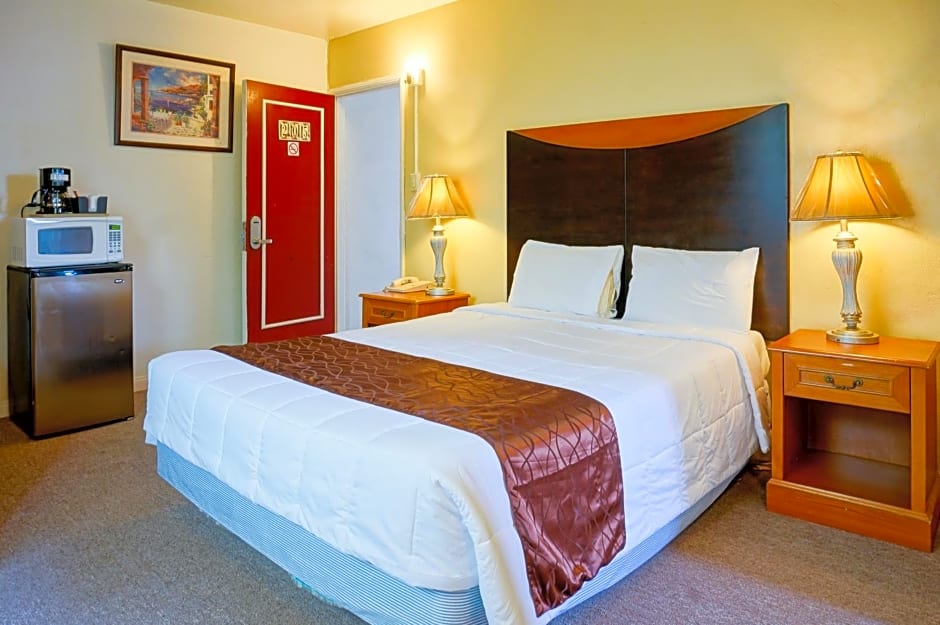 Town and Country Inn