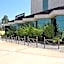 Jardy Hotel & Suites