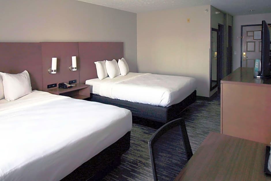 Country Inn & Suites by Radisson, Council Bluffs, IA