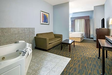 King Room with Roll-in Shower - Disability Access - Non-Smoking