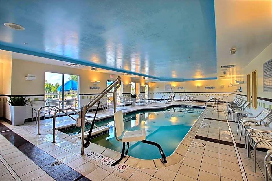 Fairfield Inn & Suites by Marriott Milwaukee Airport