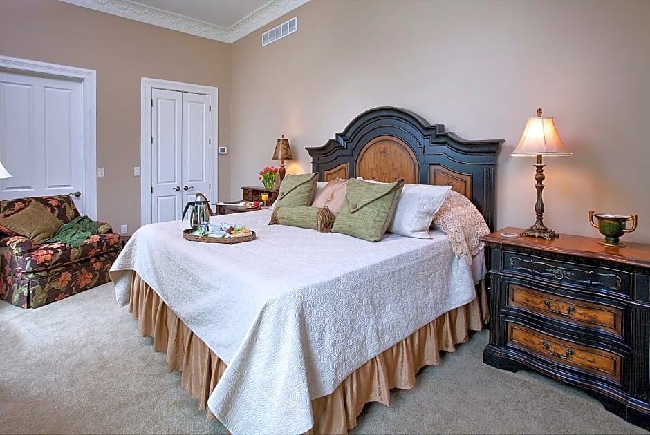 Riverside Inn Bed and Breakfast