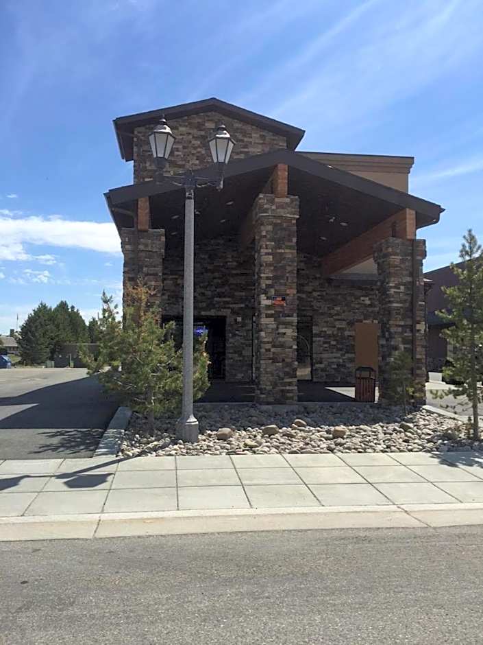 Geyser Inn
