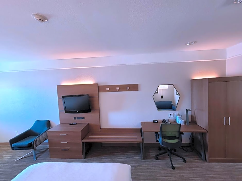 Holiday Inn Express Hotel Galveston West-Seawall