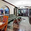Super 8 by Wyndham Houston Hobby Airport South