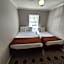 The Burgundy Inn Hotel and Apartments