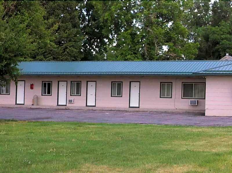 Silver Spur Motel