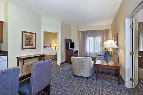 Two-Bedroom Suite with One King, Two Queen and Sofa Bed