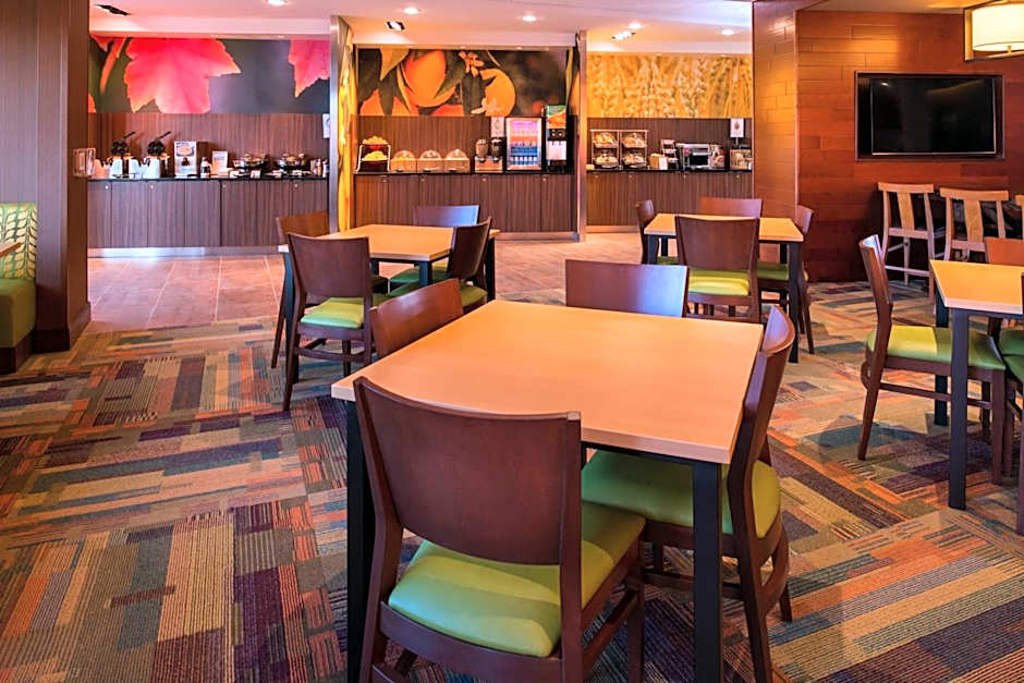 Fairfield Inn & Suites by Marriott Akron Stow