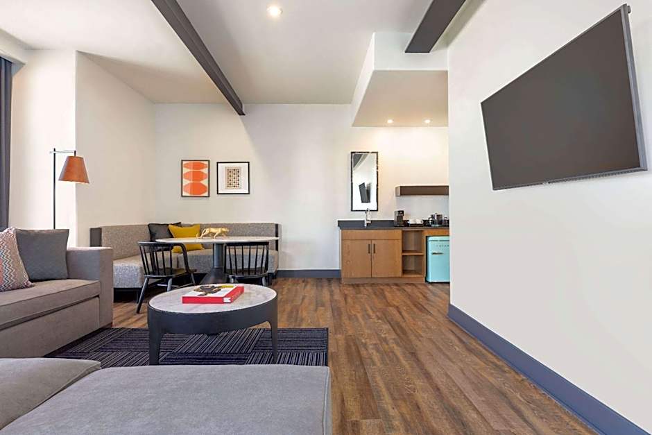 Origin Westminster a Wyndham Hotel