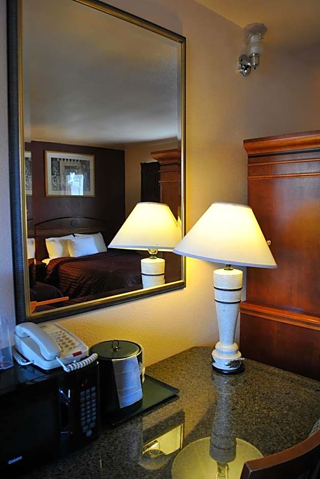 Budget Inn