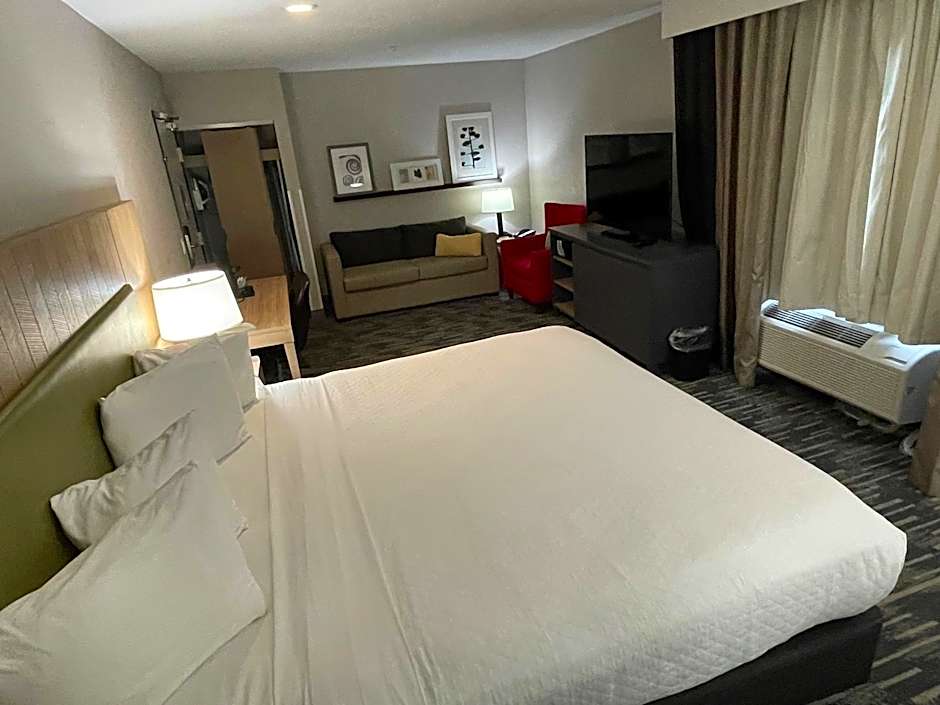 Country Inn & Suites by Radisson, Bakersfield, CA