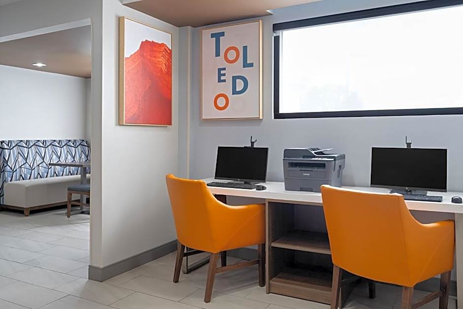 Holiday Inn Express Toledo North