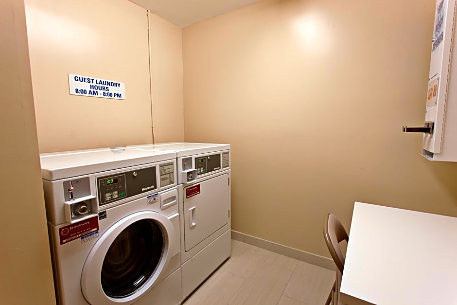 Holiday Inn Express North Hollywood Burbank Area