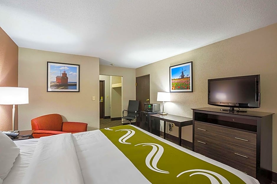 Quality Inn & Suites Holland