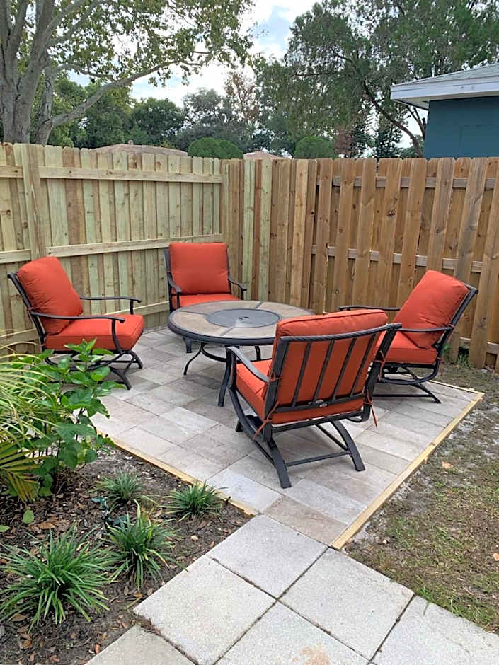 Beach House 15 min from Clearwater Beach