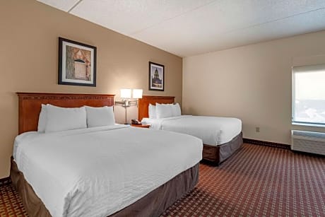 Queen Suite with Two Queen Beds