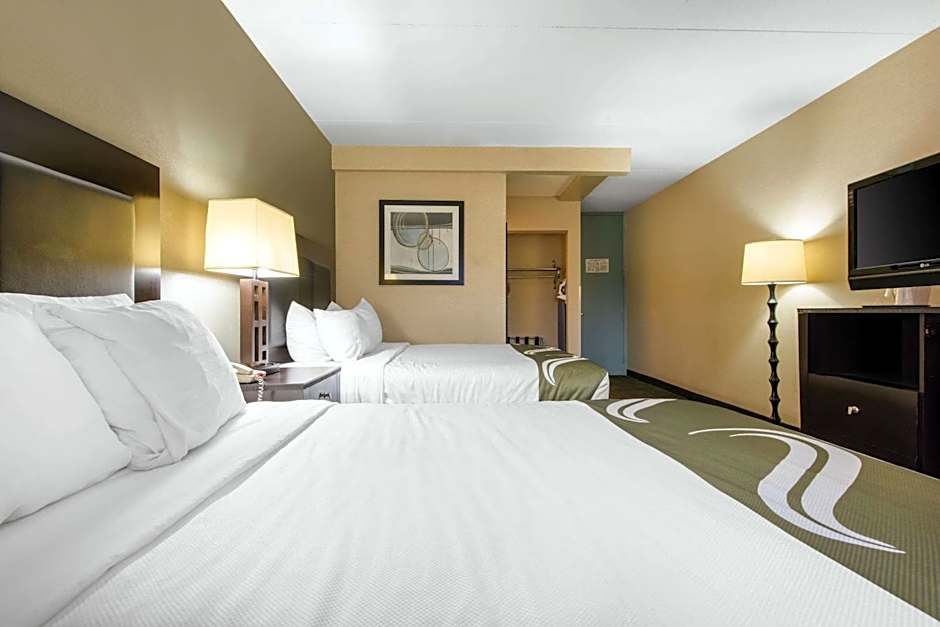 Quality Inn & Suites Charleston