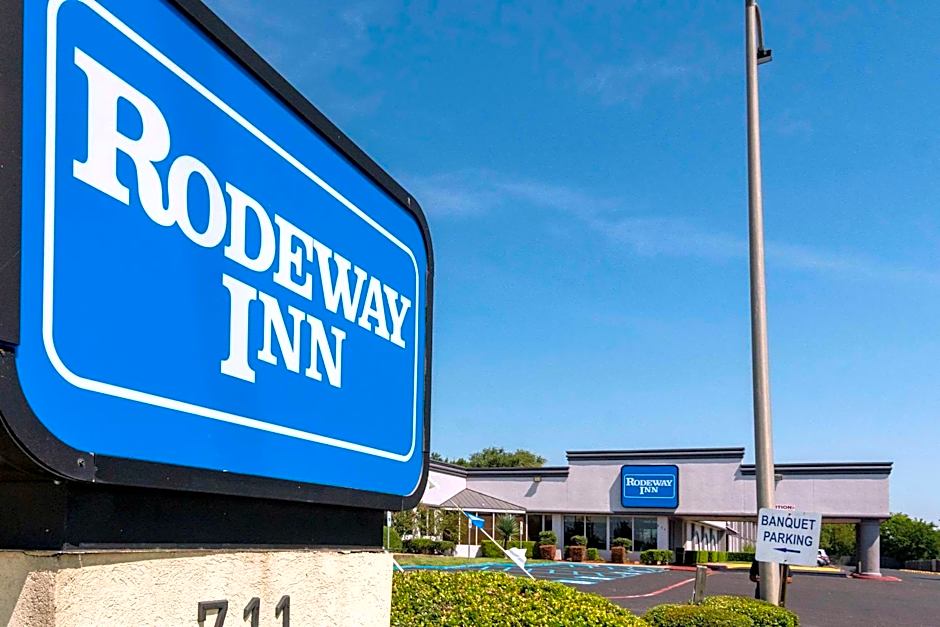 Rodeway Inn