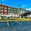 Holiday Inn Express & Suites Tulsa Midtown