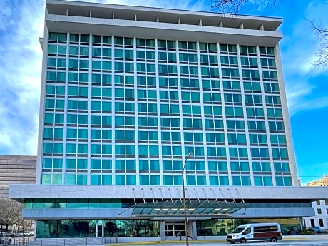 17 West Hotel, Ascend Hotel Collection