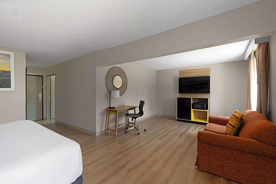 Days Inn by Wyndham Carthage
