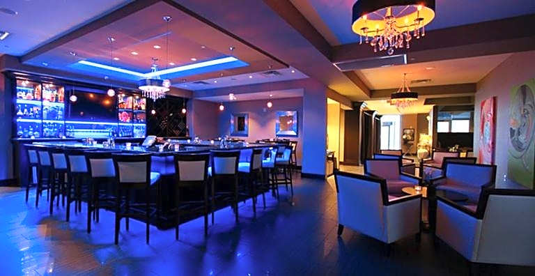 Holiday Inn Express & Suites - Olathe North