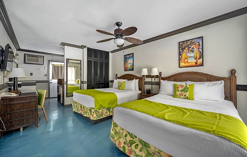 Caliente Tropics Hotel