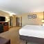 Comfort Inn & Suites North At The Pyramids