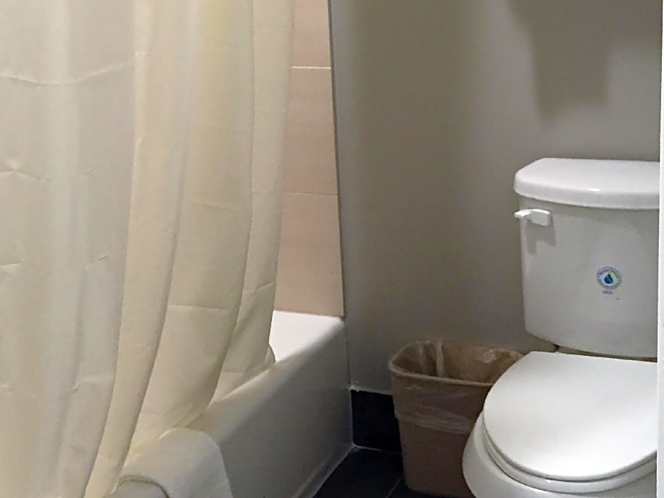 Classic Inn and Suites Humble