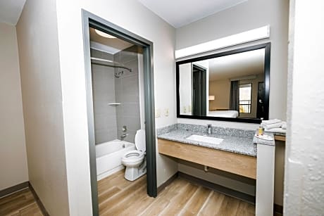 Modern King Room - Non-Smoking